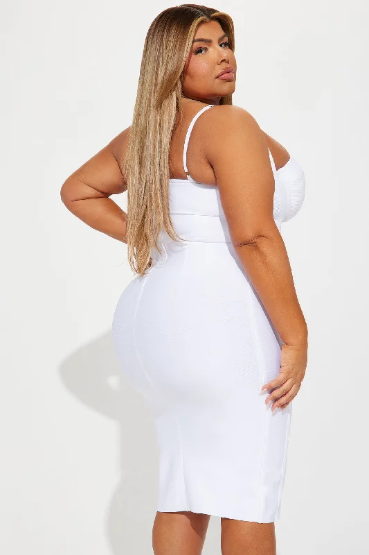 Kash Me In VIP Bandage Dress - White