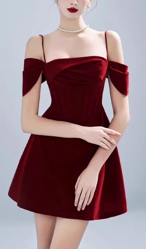 ONE-SHOULDER VELVET STRAP MINI DRESS IN CLARET