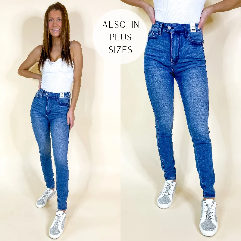 Last Chance Size 0, 1 & 20W-24W | Judy Blue | Faithful Friend Control Top Skinny Jeans in Cool Medium Wash