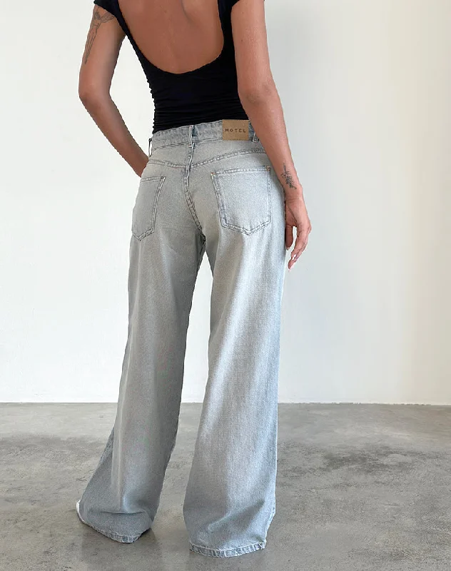 Roomy Extra Wide Low Rise Jeans in Sand Bleach Extreme