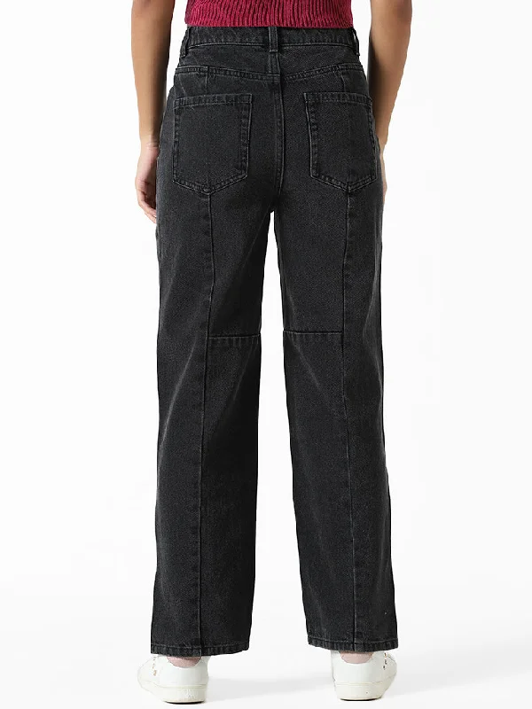 Nuon Black Denim Straight - Fit High - Rise Jeans