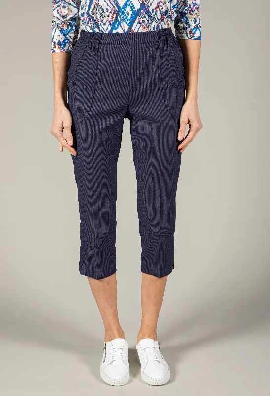 Pull-On Cropped Trouser