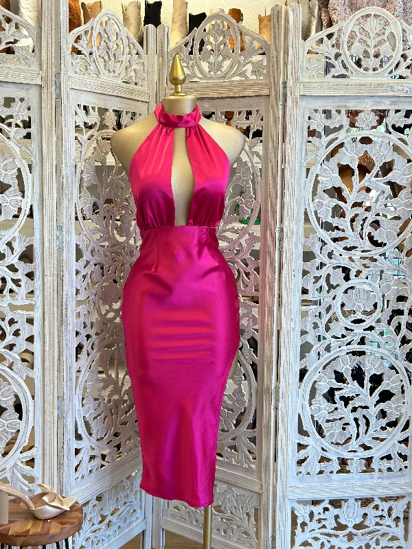 Upgrade for Less!Upgrade for Less!Hot Pink Chain Halter Neck Dress
