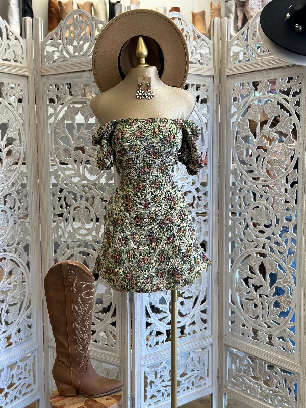 Buy More, Pay Less!Buy More, Pay Less!Puff Sleeve Tapestry Dress