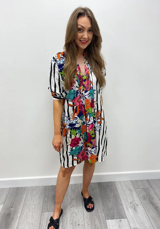 Seasonal Sale – Shop Now!Seasonal Sale – Shop Now!Seventy1 One Size Floral Tunic Dress, Black Multi