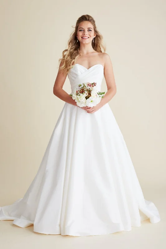 Amazing Prices You Can’t Resist!Amazing Prices You Can’t Resist!Astrid & Mercedes Felicity - Size 14 Amazing Prices You Can’t Resist!Amazing Prices You Can’t Resist!Astrid & Mercedes Felicity - Size 14