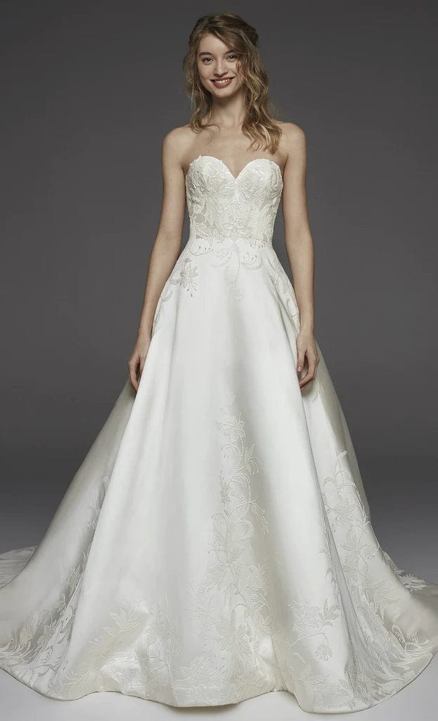 Incredible Savings Inside!Incredible Savings Inside!Atelier Pronovias Hela - Size 10 Incredible Savings Inside!Incredible Savings Inside!Atelier Pronovias Hela - Size 10