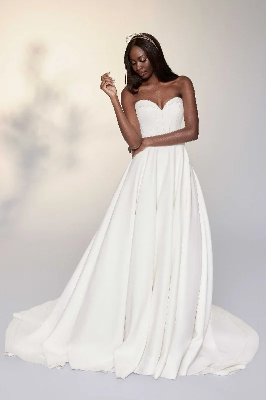 Exclusive Savings This Week!Exclusive Savings This Week!Justin Alexander 9904 - Size 24 Exclusive Savings This Week!Exclusive Savings This Week!Justin Alexander 9904 - Size 24