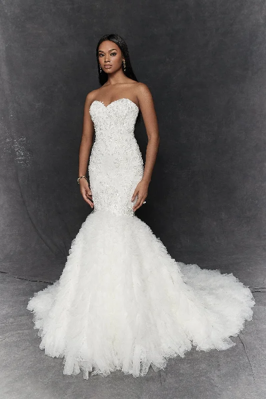 Get It Before It’s Gone!Get It Before It’s Gone!Justin Alexander Carlotta - Size 14 Get It Before It’s Gone!Get It Before It’s Gone!Justin Alexander Carlotta - Size 14