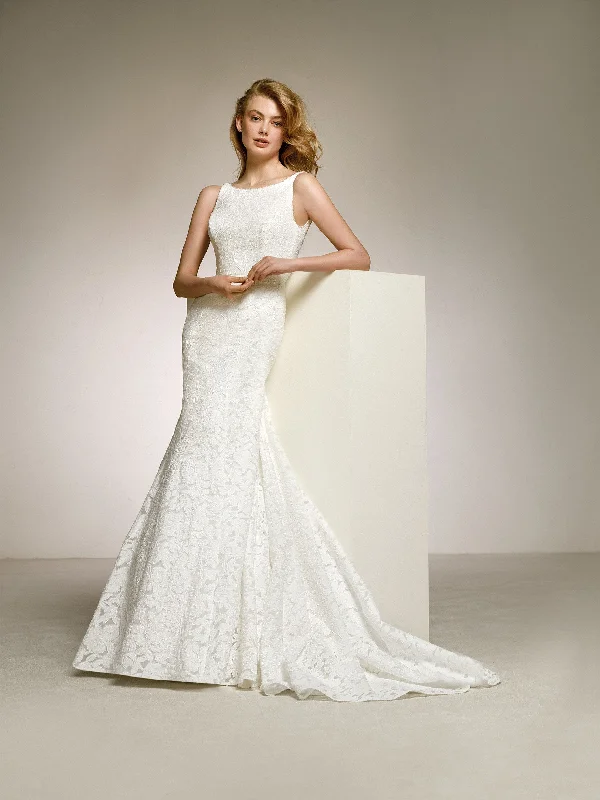 Limited Stock Available!Limited Stock Available!Pronovias Debut