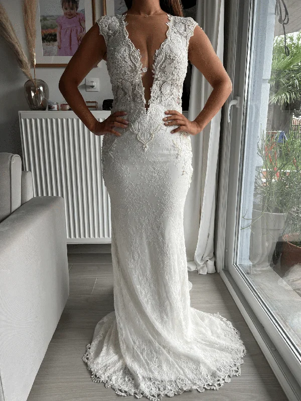 Everything Must Go!Everything Must Go!Berta  14-20