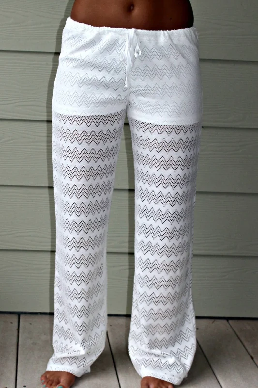 The Sale You’ve Been Waiting For!The Sale You’ve Been Waiting For!Chevron Knit Pants In White