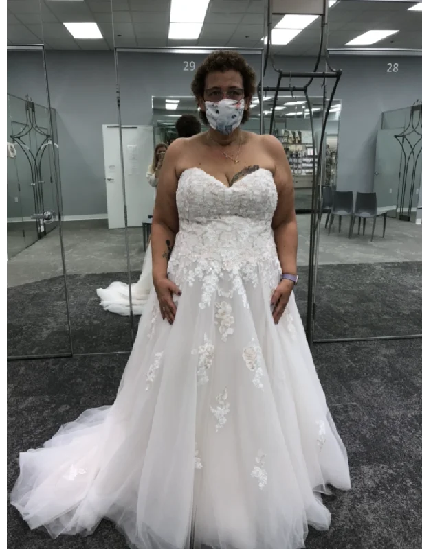 Price Drops You’ll Love!Price Drops You’ll Love!David's Bridal 9V3902