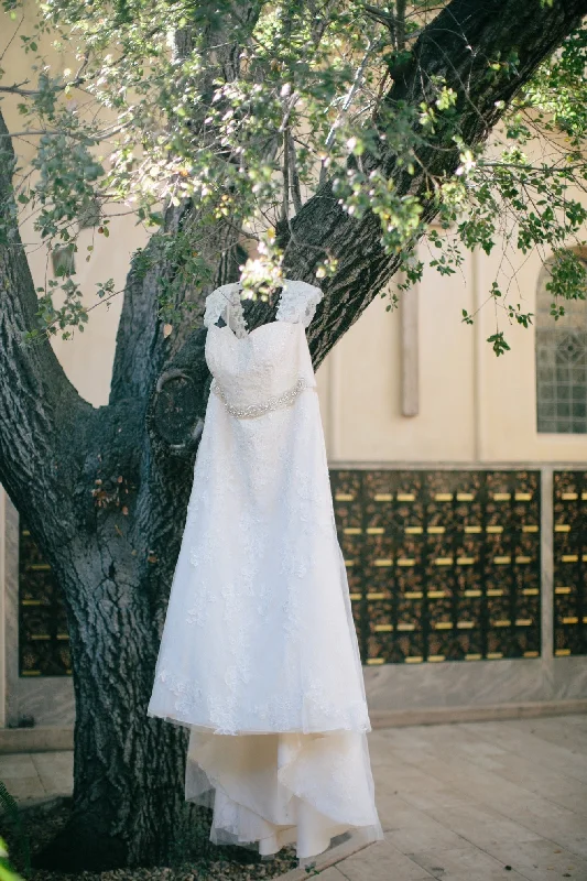 Time to Snag a Bargain!Time to Snag a Bargain!David's Bridal 9WG3755