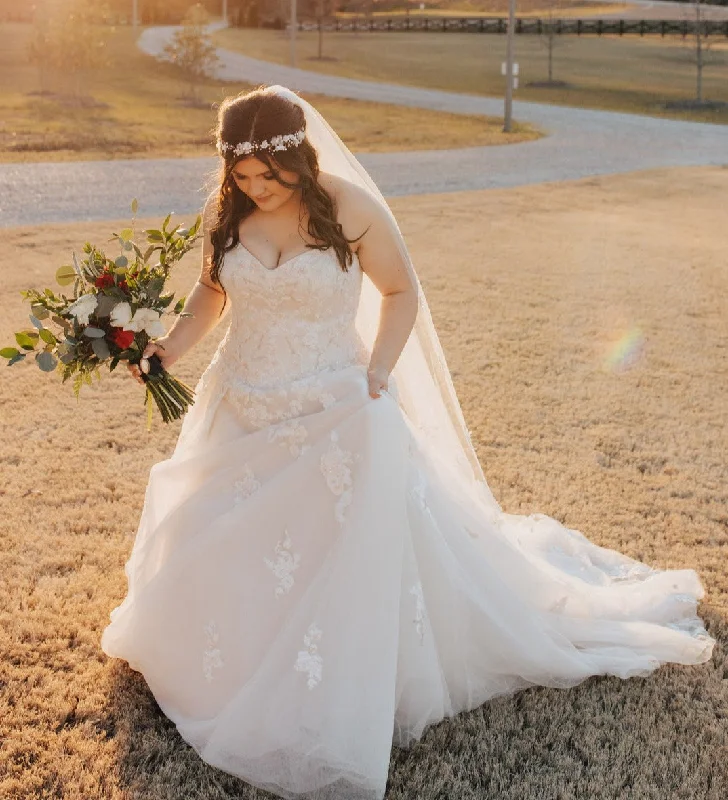Shop Smart, Save Big!Shop Smart, Save Big!David's Bridal V3902