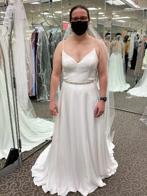 Shop Early, Save Big!Shop Early, Save Big!David's Bridal WG4004DB