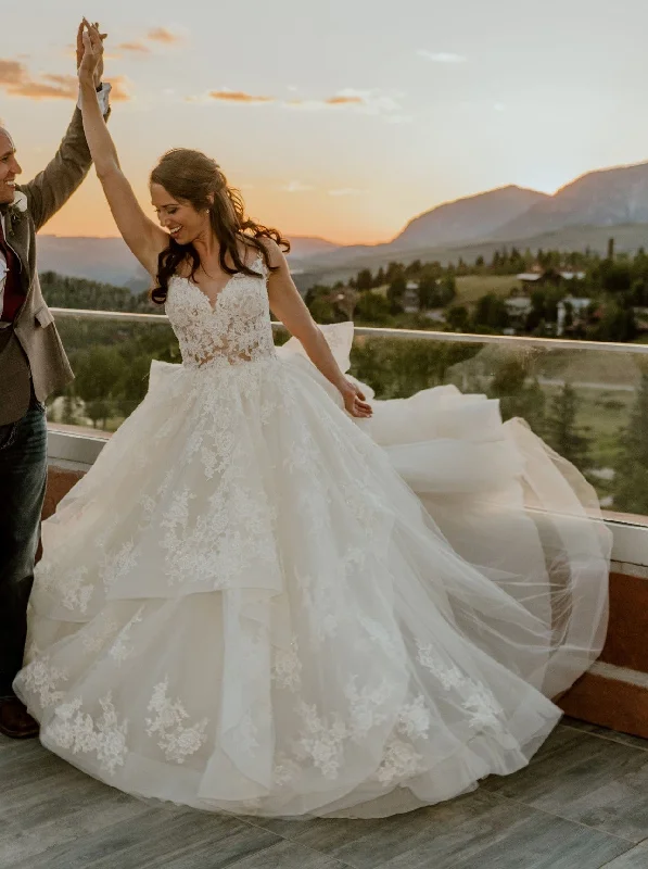 Special Discounts Inside!Special Discounts Inside!Enzoani Natassia