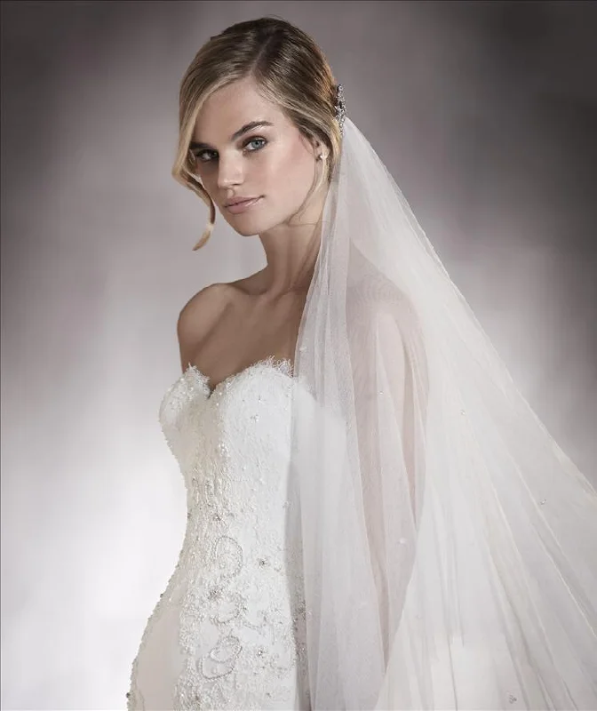 Your Favorite Items on Sale Now!Your Favorite Items on Sale Now!Pronovias Alicia