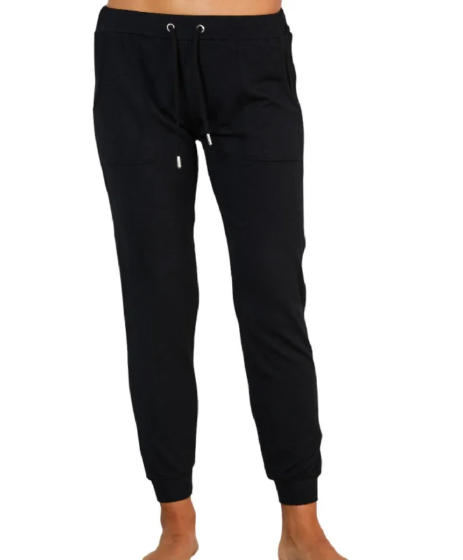 Huge Savings – Act Now!Huge Savings – Act Now!Solid Jogger Pants In Black