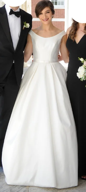 Limited Deals, Unlimited Savings!Limited Deals, Unlimited Savings!Suzanne Neville Monet Ball Gown with Pockets Limited Deals, Unlimited Savings!Limited Deals, Unlimited Savings!Suzanne Neville Monet Ball Gown with Pockets