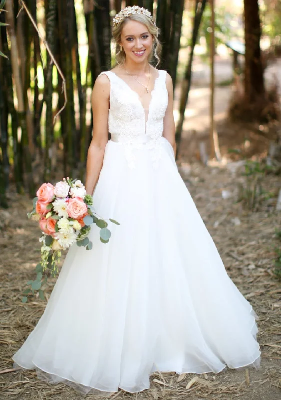 Enjoy Huge Discounts Now!Enjoy Huge Discounts Now!Tara Keely 2500