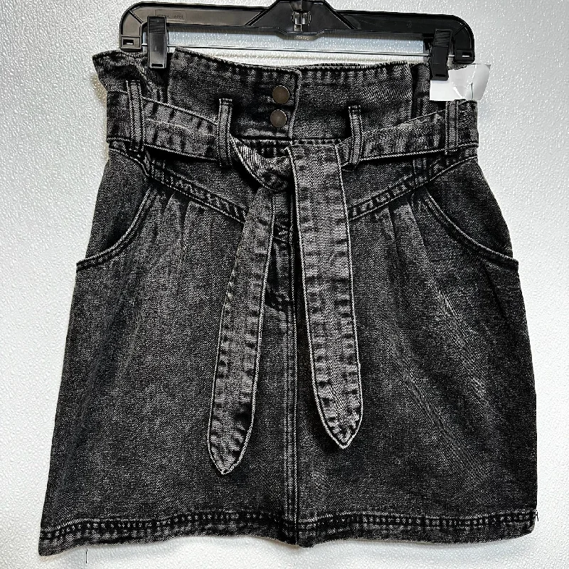 Every Deal is a Steal!Every Deal is a Steal!Black Skirt Mini & Short Gilli, Size M