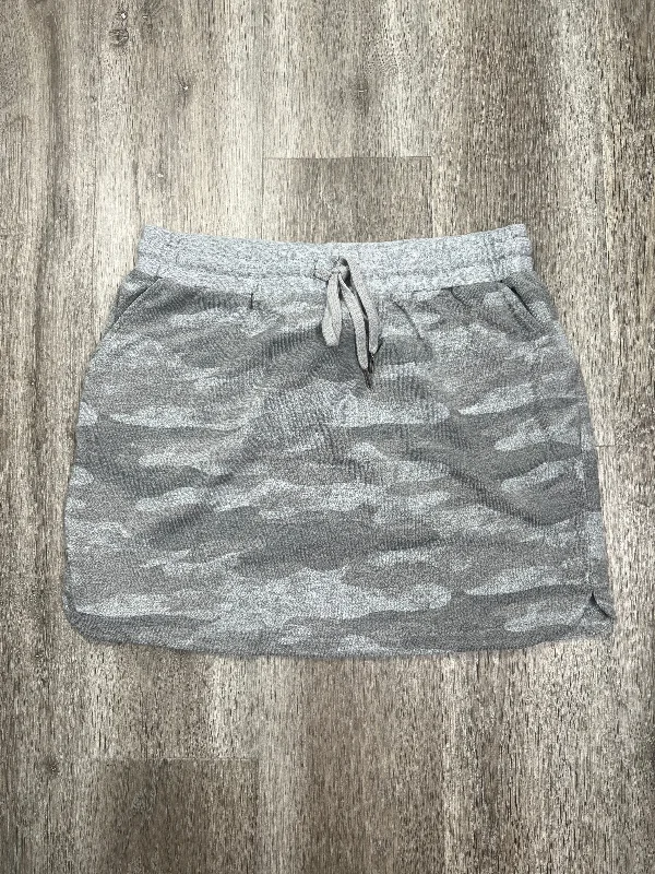 Lowest Prices Guaranteed!Lowest Prices Guaranteed!Camouflage Print Skirt Mini & Short Maurices, Size M