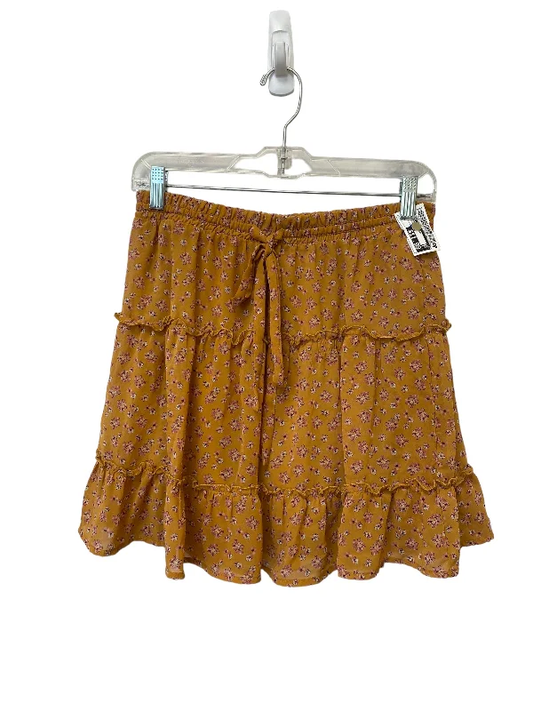 Shop Now and Save!Shop Now and Save!Floral Print Skirt Mini & Short Sienna Sky, Size L
