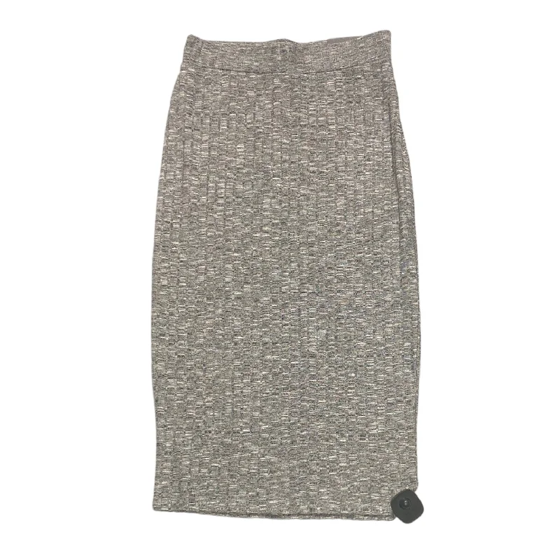 Today Only – Don’t Miss It!Today Only – Don’t Miss It!Grey Skirt Maxi Maurices, Size Xs