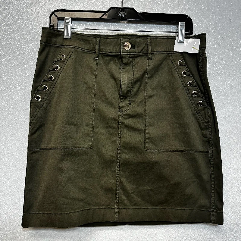 Shop Before It’s Gone!Shop Before It’s Gone!Olive Skirt Mini & Short White House Black Market, Size M