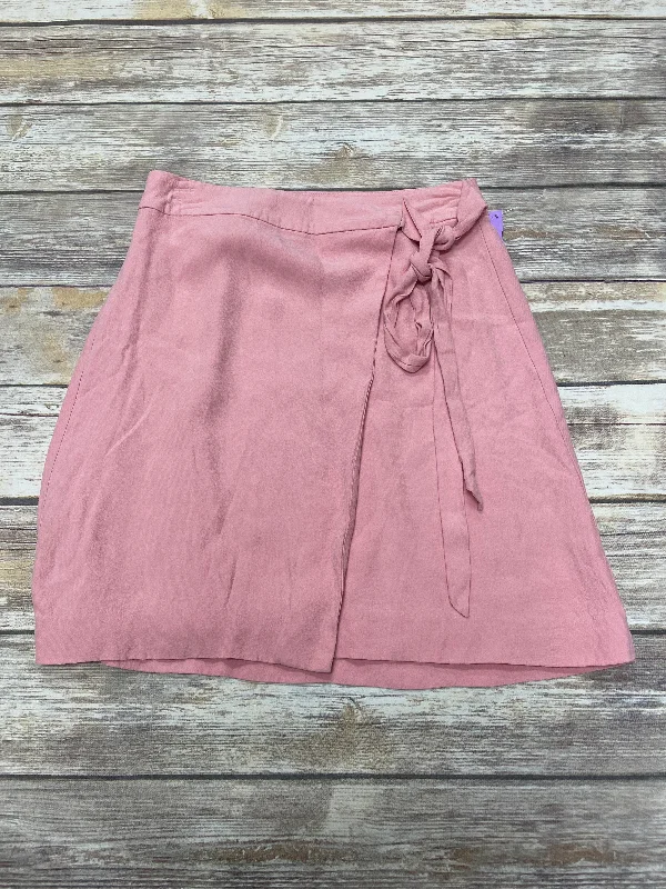 Score Huge Discounts Today!Score Huge Discounts Today!Pink Skirt Mini & Short Loft, Size 0