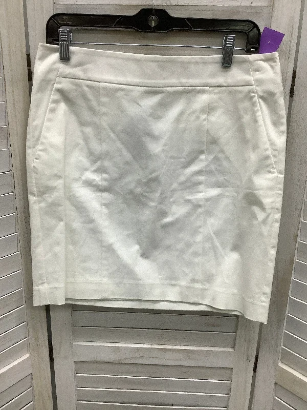 Save More Than Ever!Save More Than Ever!White Skirt Midi Ann Taylor, Size 6