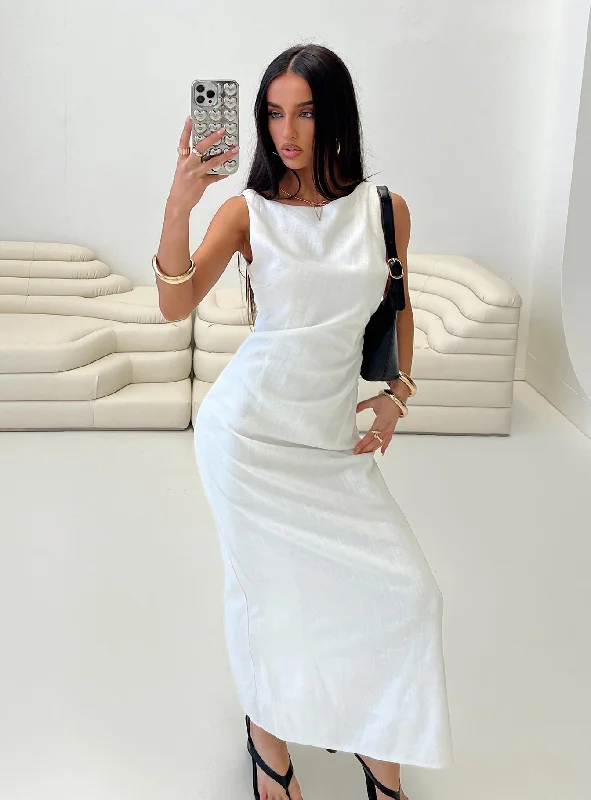 Don’t Wait – Deals Won’t Last!Don’t Wait – Deals Won’t Last!Mocca Maxi Dress White
