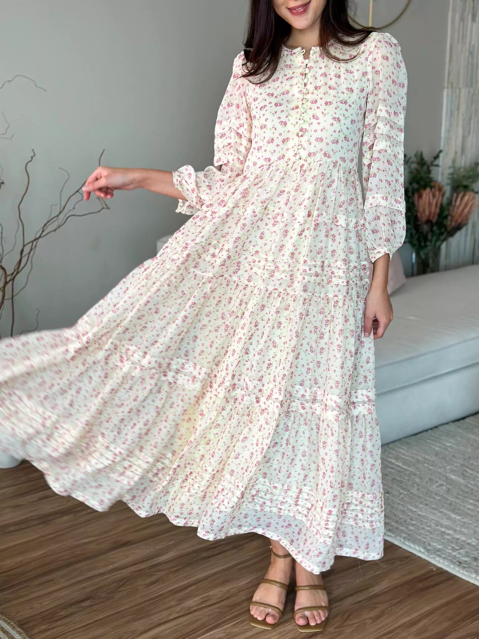 One Click Away from Big Savings!One Click Away from Big Savings!Susen Long Floral Dress