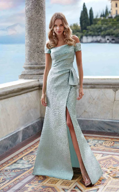 Grab Yours Before It’s Too Late!Grab Yours Before It’s Too Late!Alyce 27639 Dress