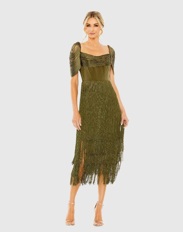 The Best Sale of the Year!The Best Sale of the Year!Short Sleeve Fringe Detailed Midi Dress