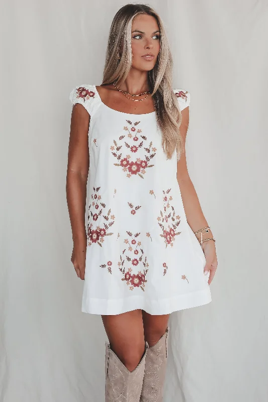 Everything Must Go!Everything Must Go!A Good Feeling About This White Floral Embroidered Mini Dress