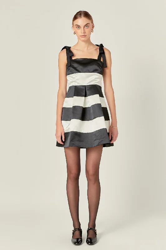 Only a Few Left – Order Now!Only a Few Left – Order Now!Stripe Mini Dreses
