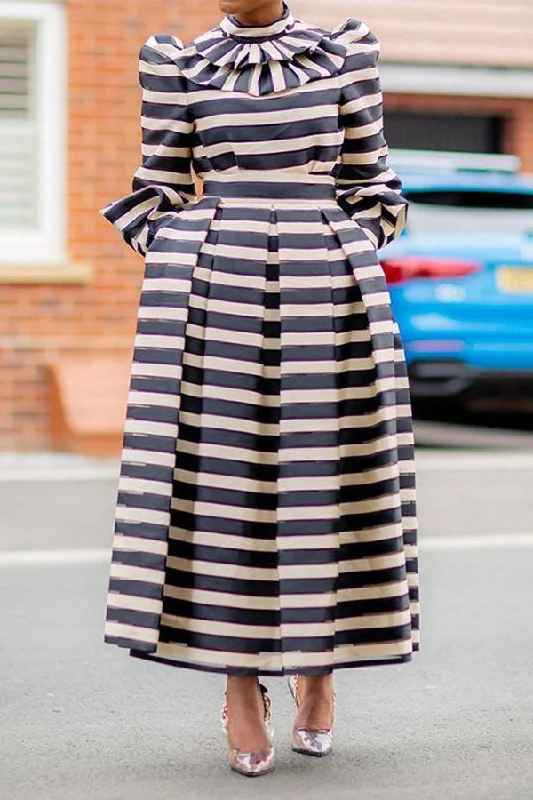 The Best Deals Won’t Wait!The Best Deals Won’t Wait!Striped Retro Ruffles Midi Dress